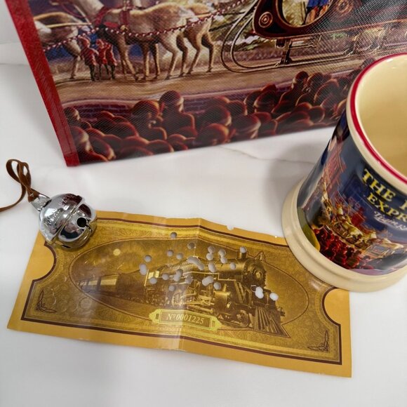 2025 Polar Express Train Ride Gift Set Raised Ceramic Mug Bag Ticket Bell NEW - Picture 5 of 13